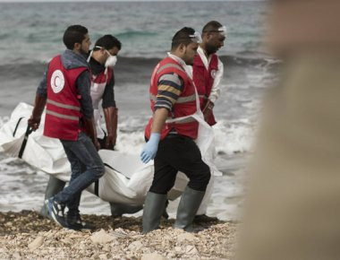 La Repubblica: Δυο νέα ναυάγια ανοιχτά των λιβυκών ακτών - Φόβοι για 200 νεκρούς